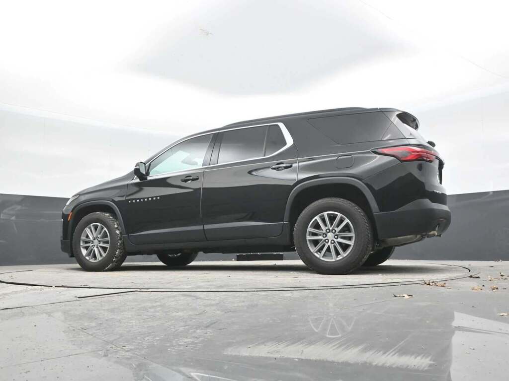 2023 Chevrolet Traverse FWD LT Cloth