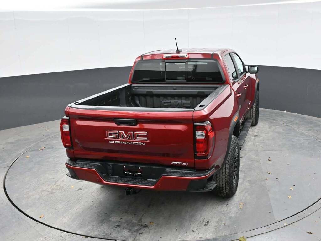 2026 GMC Canyon AT4, 4WD