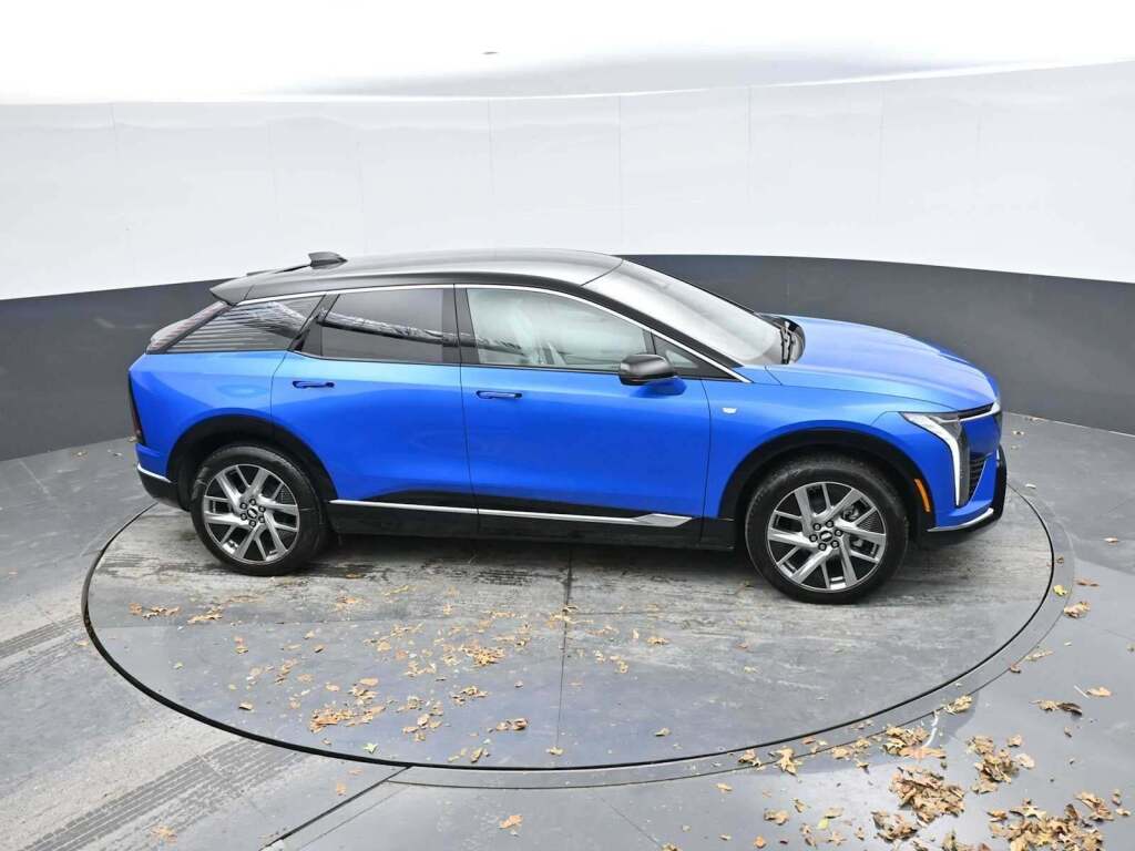 2026 Cadillac OPTIQ Luxury