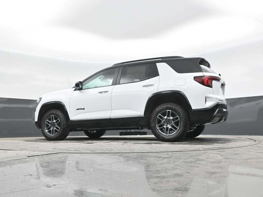 2026 GMC Terrain AWD AT4