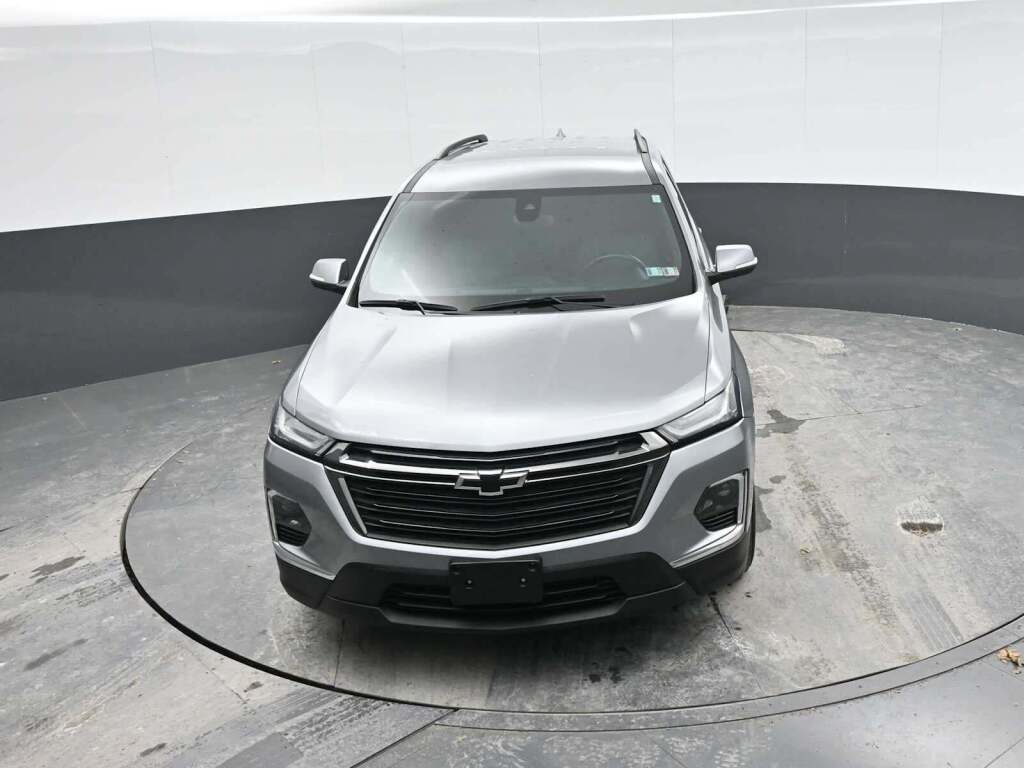 2023 Chevrolet Traverse AWD LT Cloth