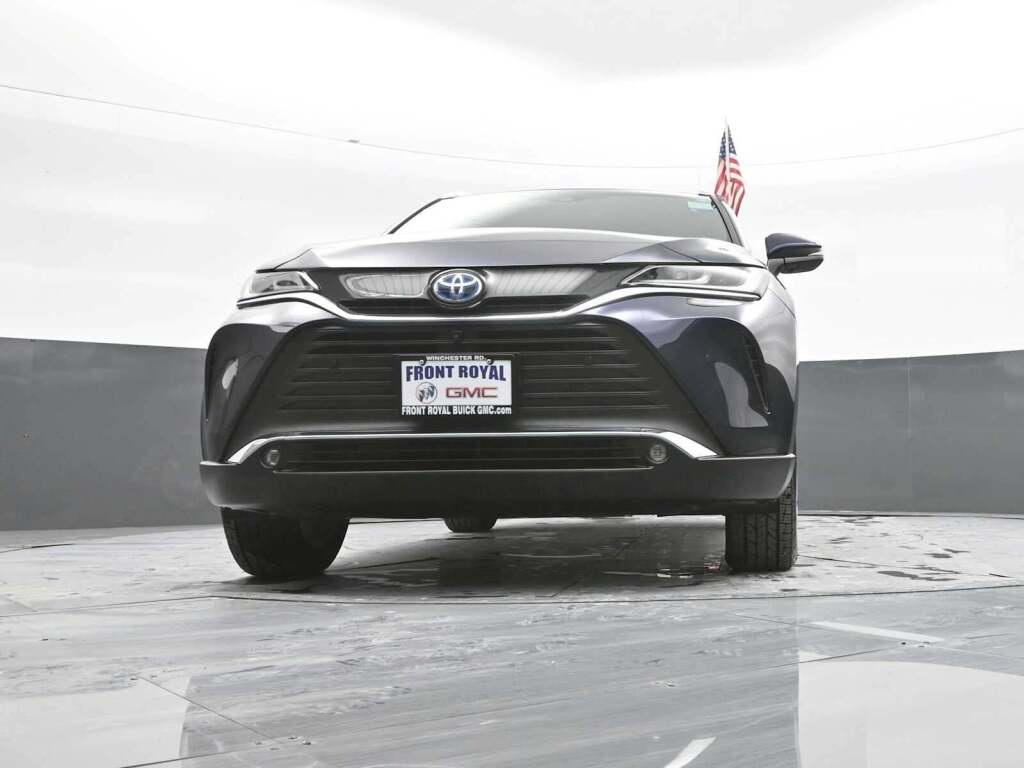 2024 Toyota Venza LE