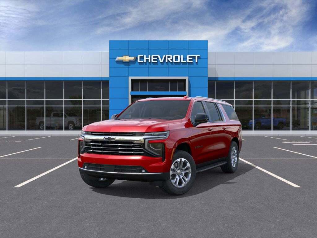 2026 Chevrolet Suburban LT, 4WD
