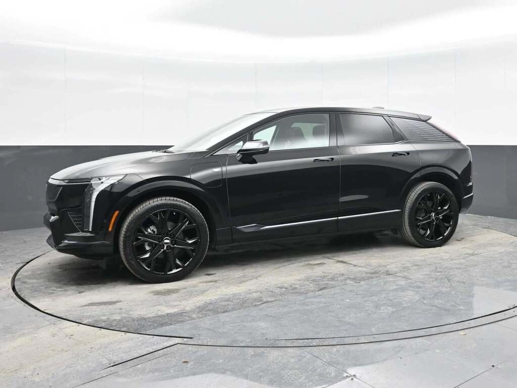 2025 Cadillac OPTIQ Sport 2 AWD