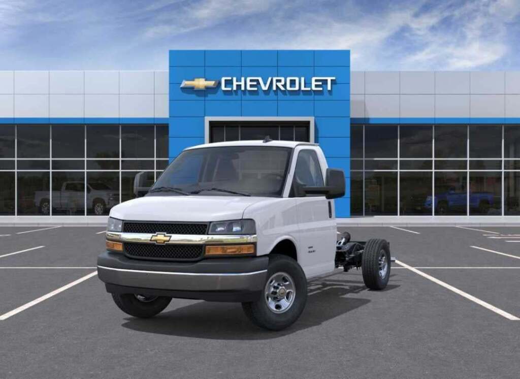 2025 Chevrolet Express Cutaway Work Van