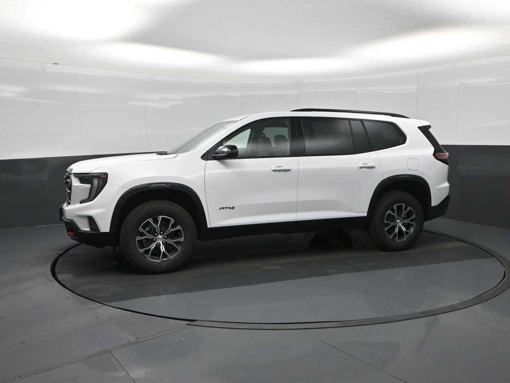 2026 GMC Acadia AT4 AWD