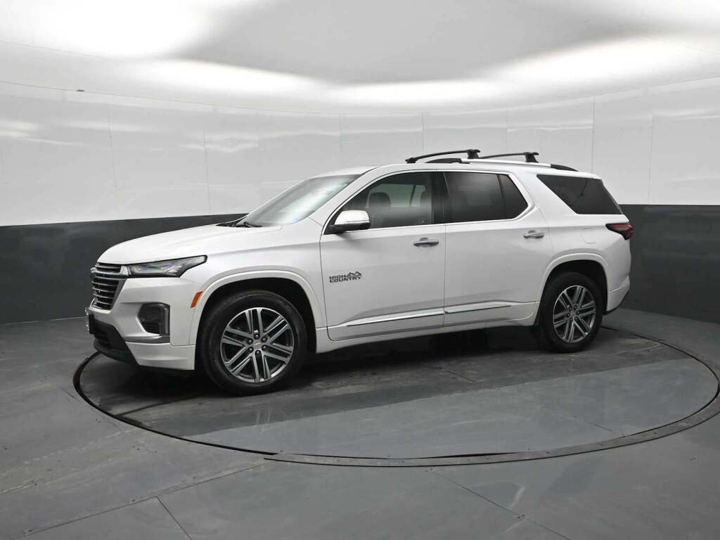 2023 Chevrolet Traverse AWD High Country