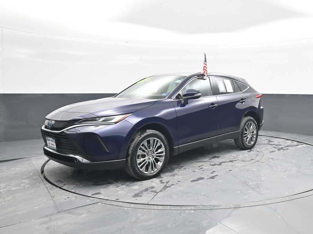 2024 Toyota Venza LE