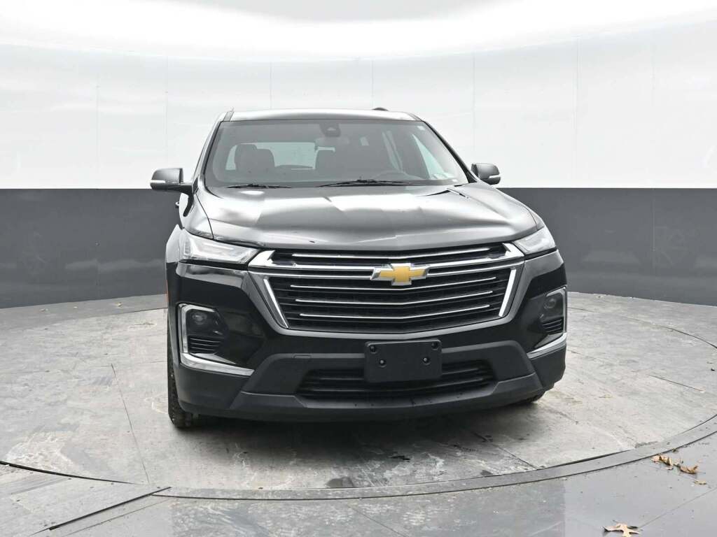 2023 Chevrolet Traverse FWD LT Cloth