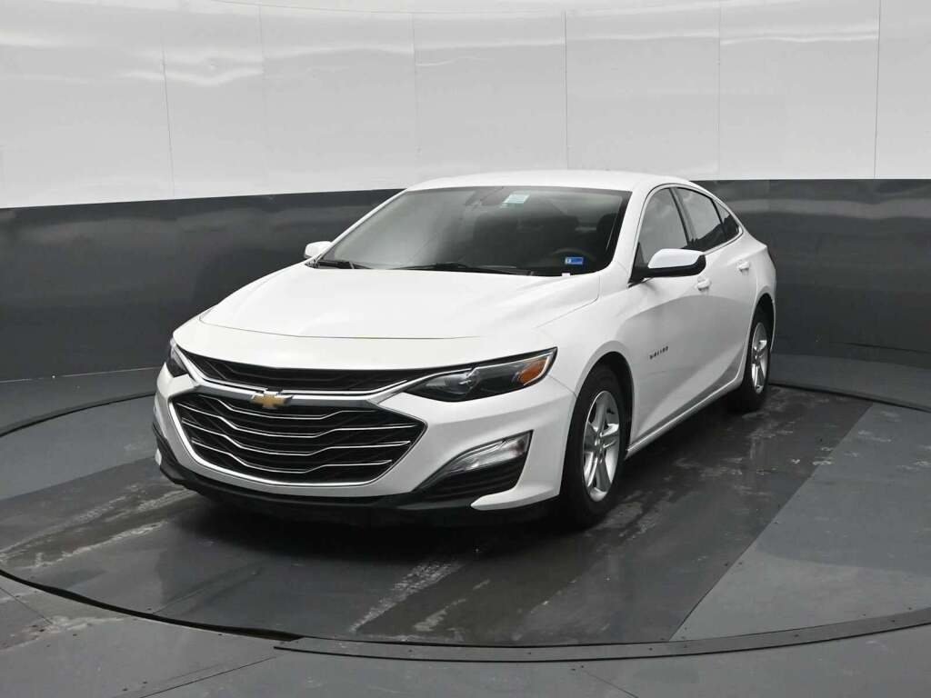 2022 Chevrolet Malibu FWD 1FL