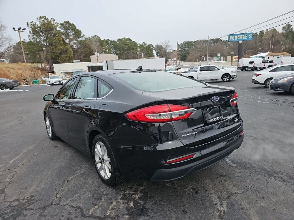 2020 Ford Fusion SE
