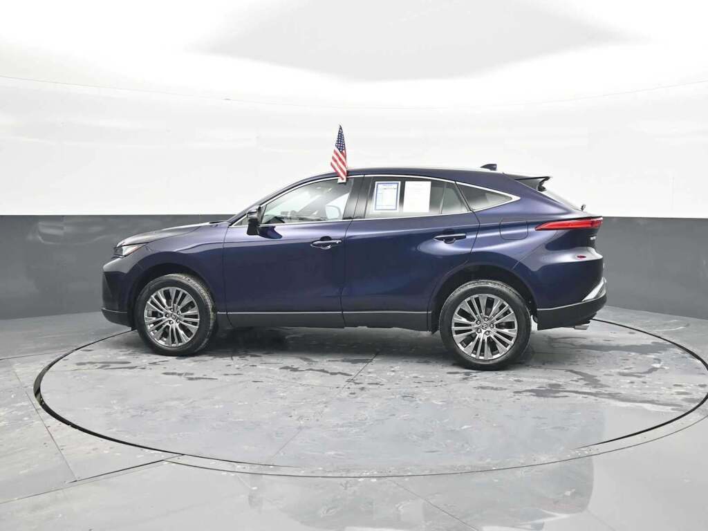 2024 Toyota Venza LE