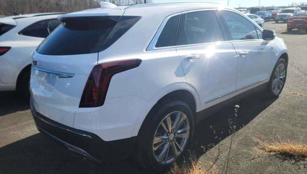 2024 Cadillac XT5 FWD Premium Luxury