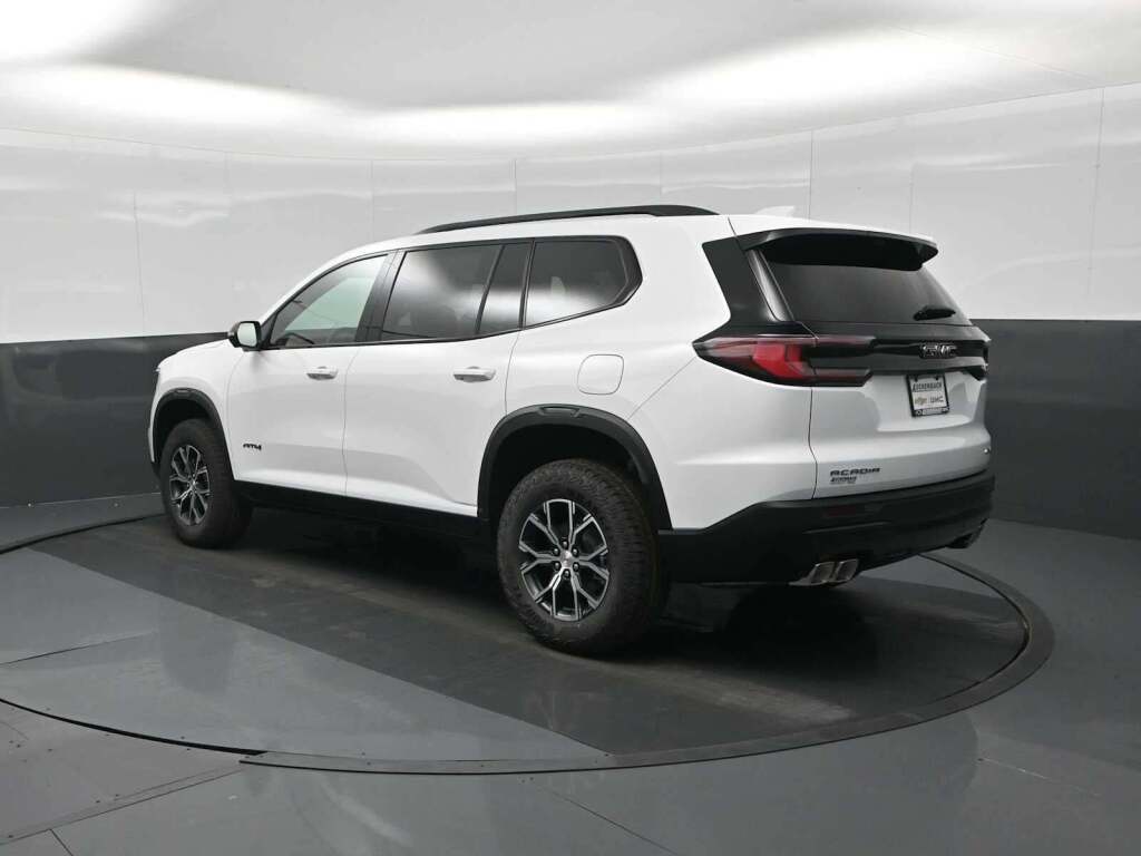 2026 GMC Acadia AT4 AWD