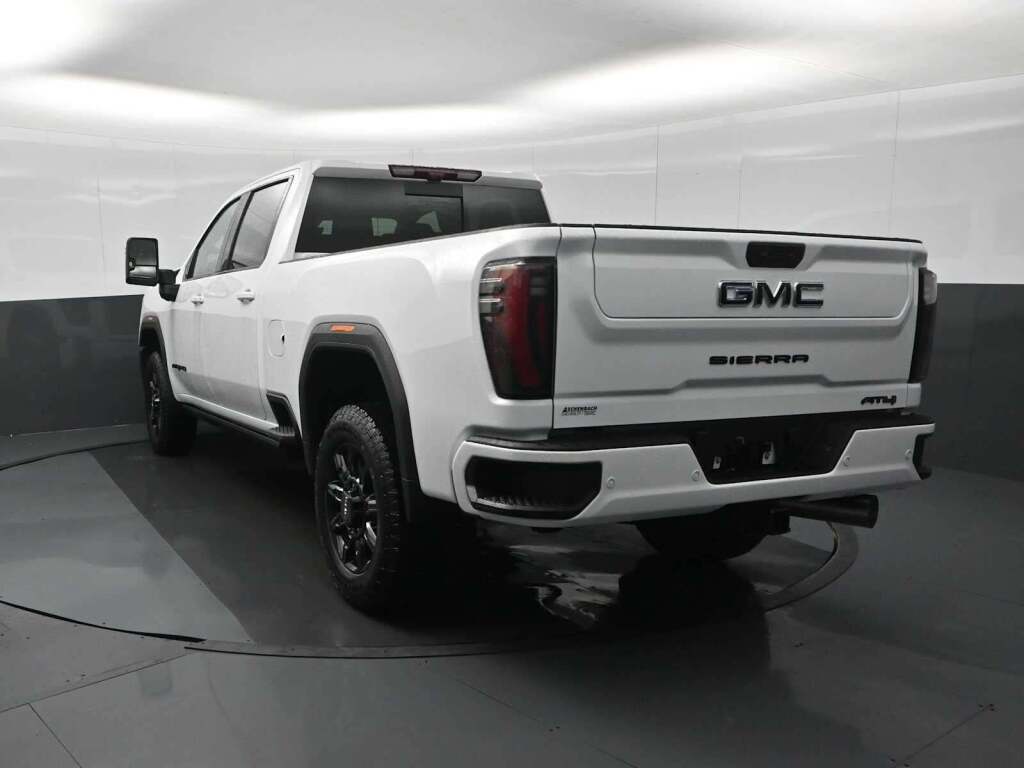 2026 GMC Sierra 3500HD AT4