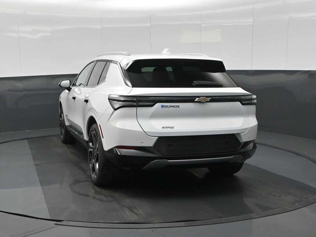 2026 Chevrolet Equinox EV LT 2, FWD