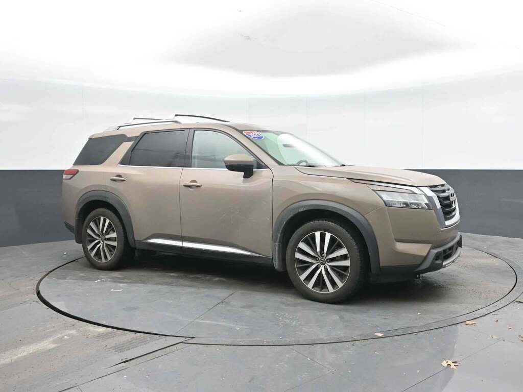 2023 Nissan Pathfinder Platinum 4WD