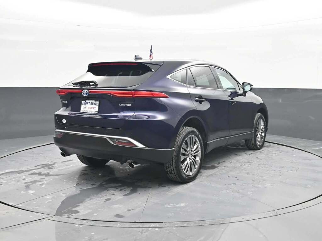 2024 Toyota Venza LE