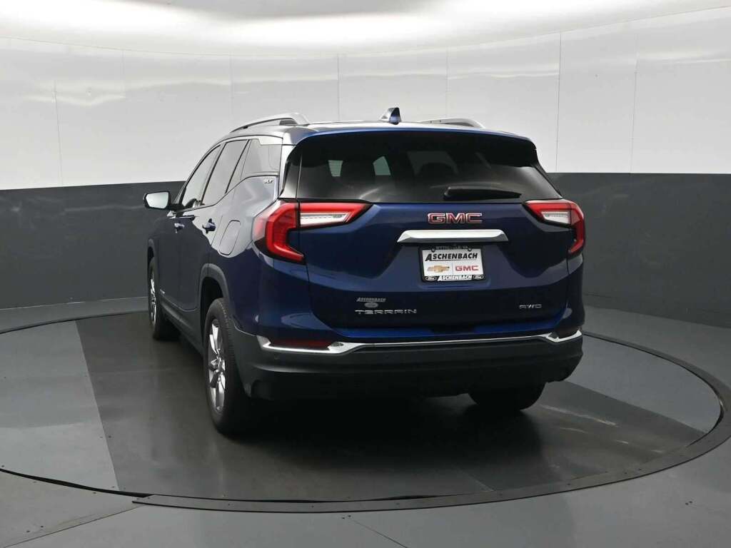 2022 GMC Terrain AWD SLT