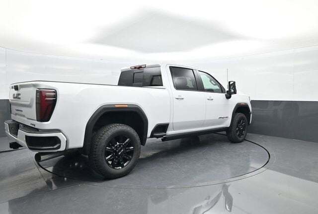 2025 GMC Sierra 2500HD AT4