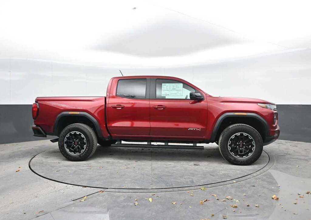 2026 GMC Canyon AT4, 4WD
