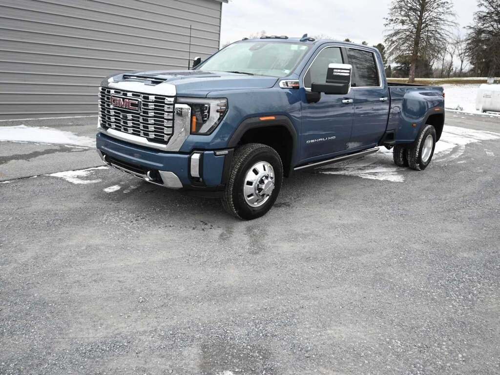 2026 GMC Sierra 3500HD Denali
