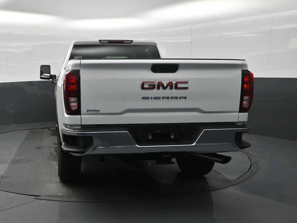 2026 GMC Sierra 2500HD Pro