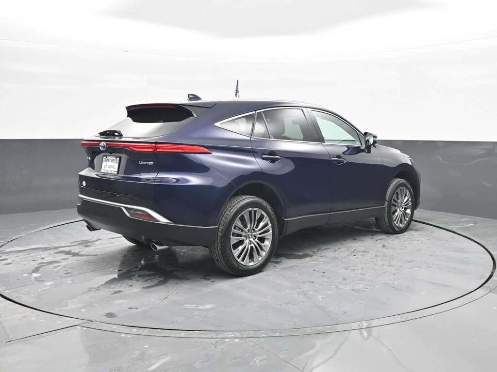 2024 Toyota Venza LE