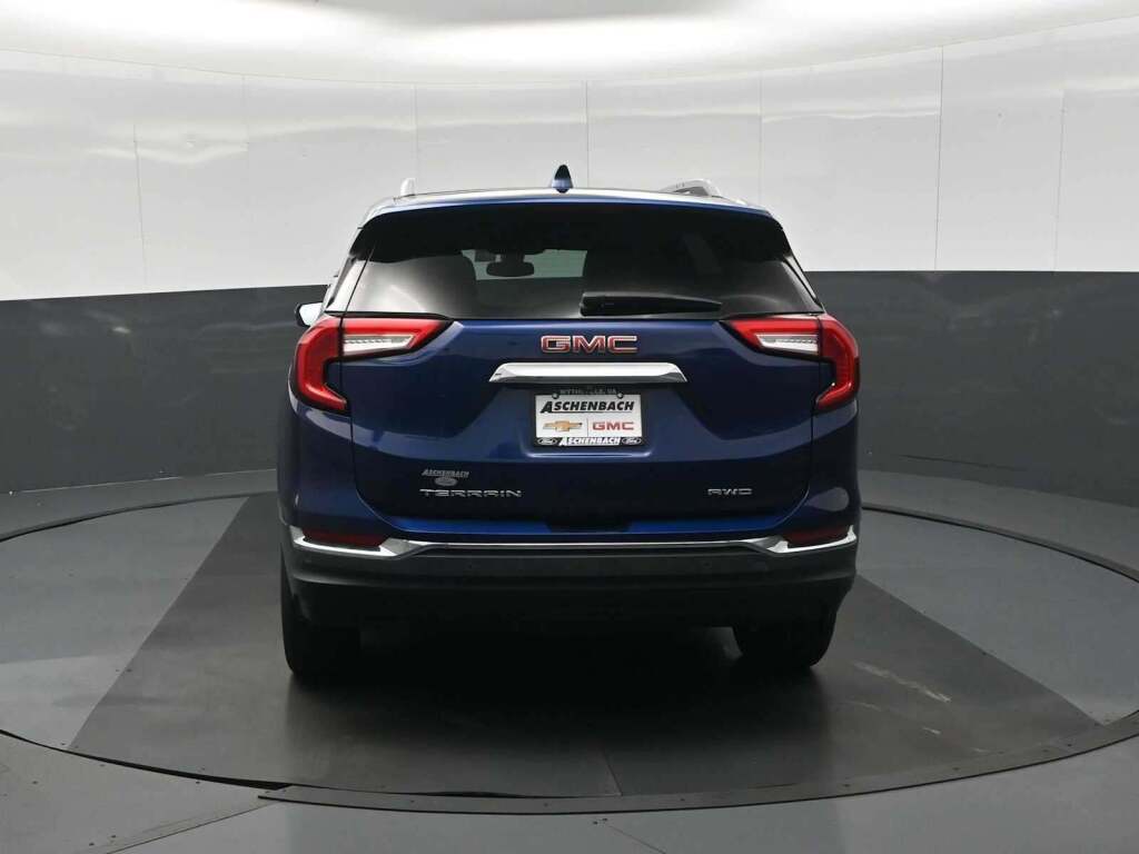 2022 GMC Terrain AWD SLT