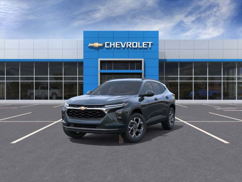 2026 Chevrolet Trax FWD LT