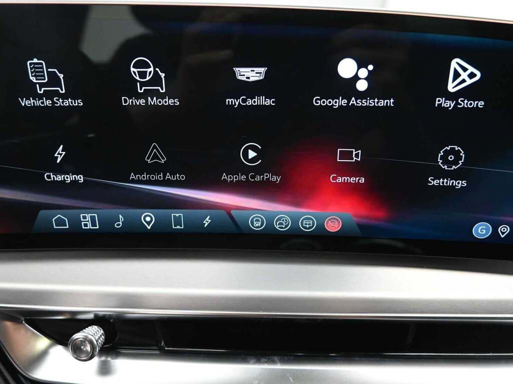 2026 Cadillac LYRIQ V-Series AWD