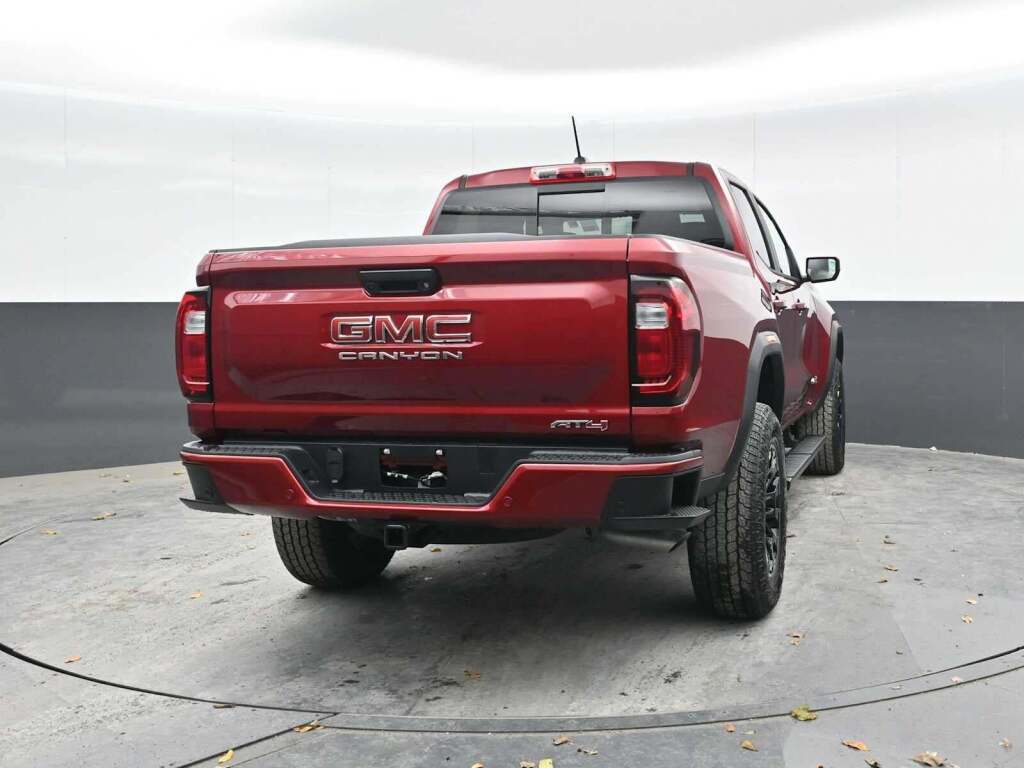 2026 GMC Canyon AT4, 4WD