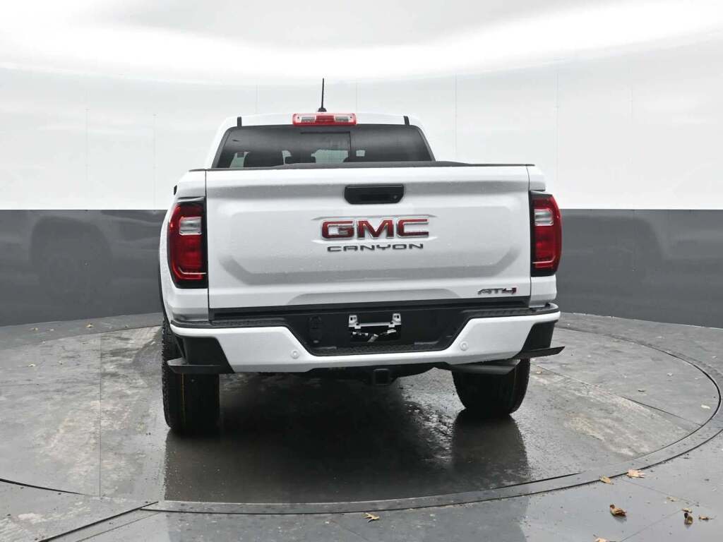 2026 GMC Canyon AT4, 4WD