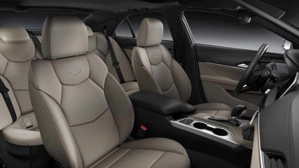 2026 Cadillac CT4 Premium Luxury RWD