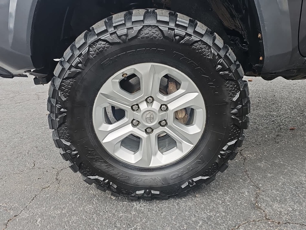 2019 Toyota Tacoma SR V6