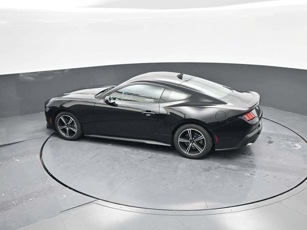 2024 Ford Mustang EcoBoost Fastback