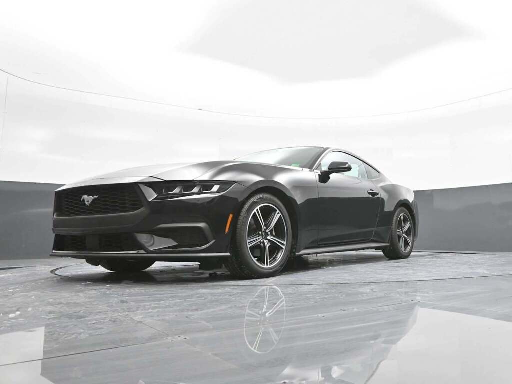 2024 Ford Mustang EcoBoost Fastback