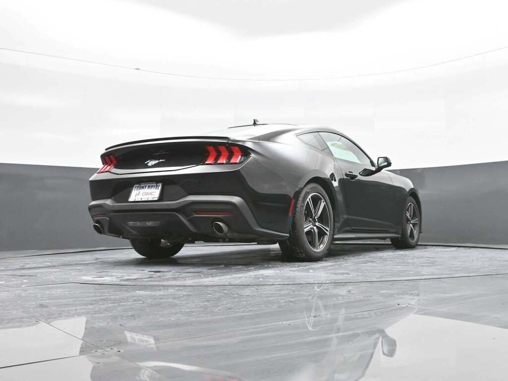 2024 Ford Mustang EcoBoost Fastback