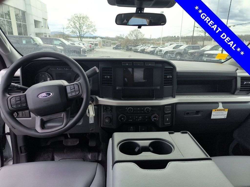 2024 Ford F-450 Chassis XL