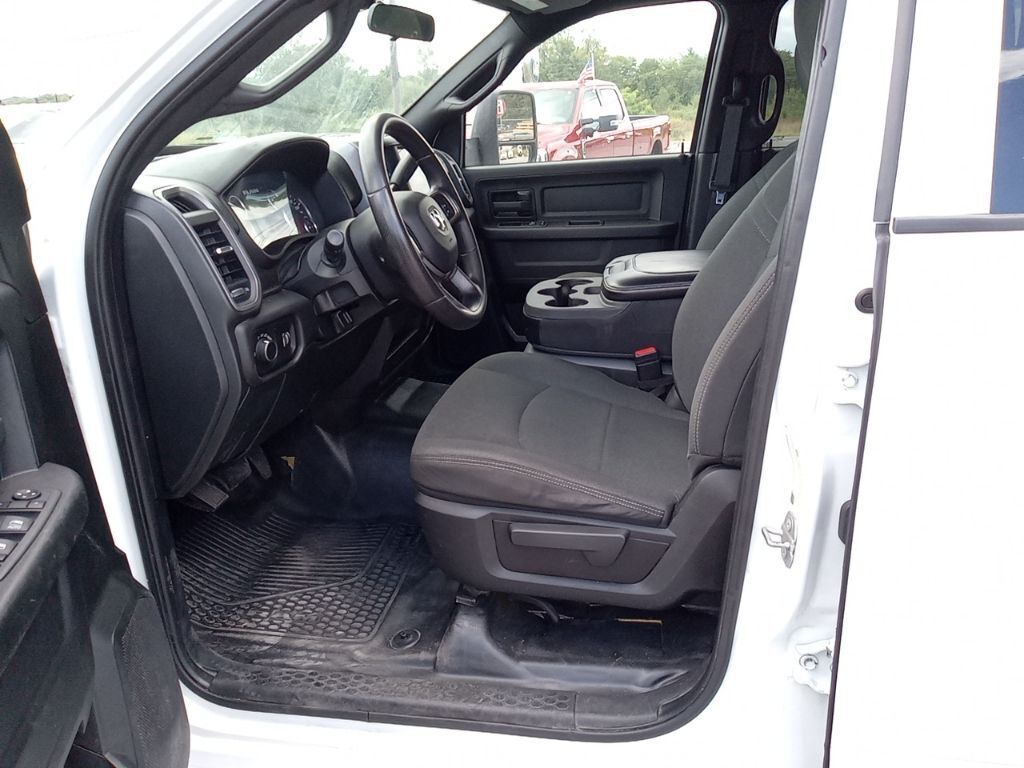 2022 Ram 3500 Chassis Tradesman/SLT/Laramie/Limited