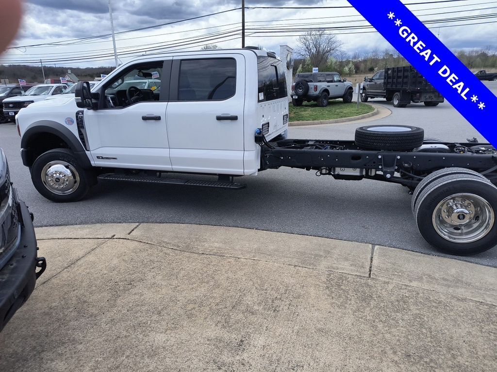 2024 Ford F-450 Chassis XL