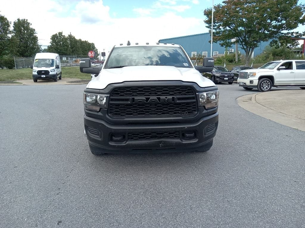 2022 Ram 3500 Chassis Tradesman/SLT/Laramie/Limited