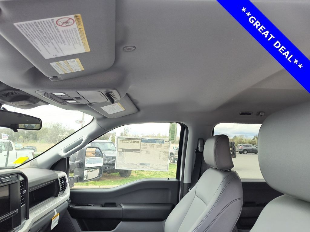 2024 Ford F-450 Chassis XL