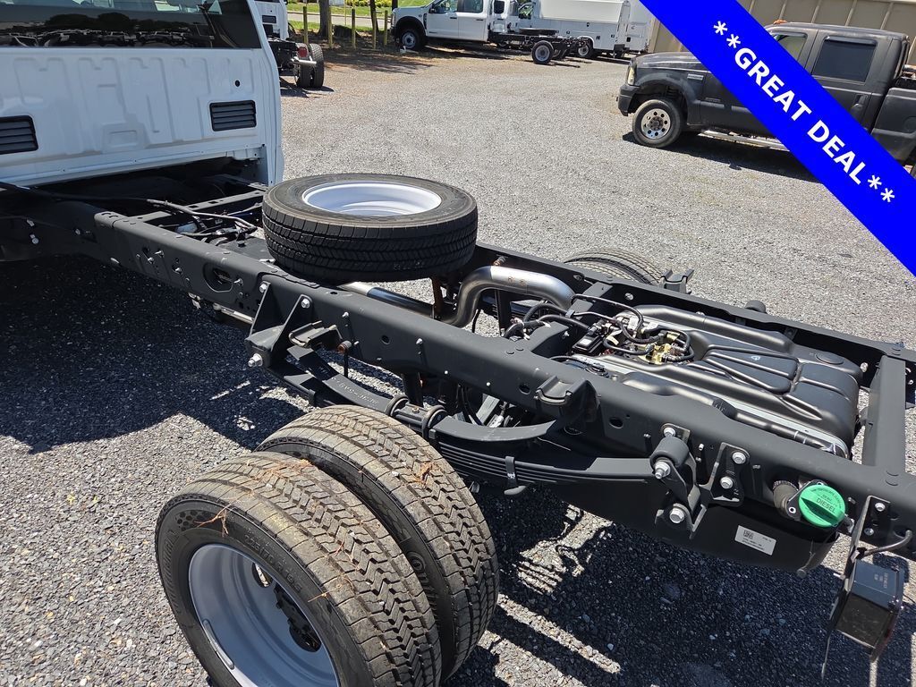 2024 Ford F-450 Chassis XL