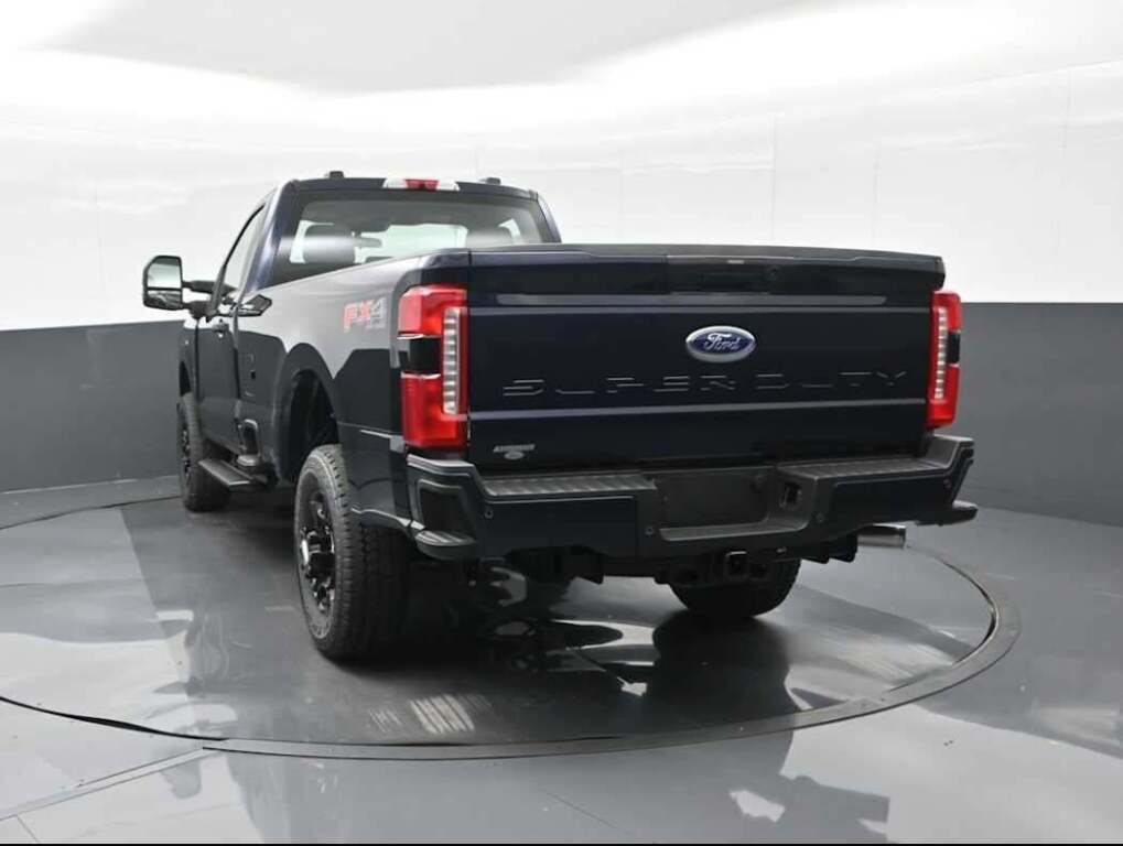 2025 Ford F-350 Super Duty XL
