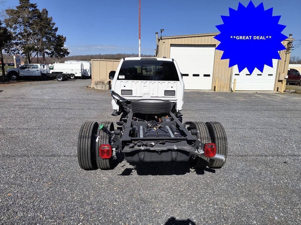 2024 Ford F-450 Chassis XL