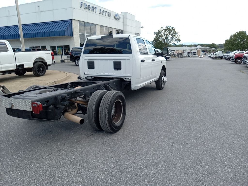 2022 Ram 3500 Chassis Tradesman/SLT/Laramie/Limited