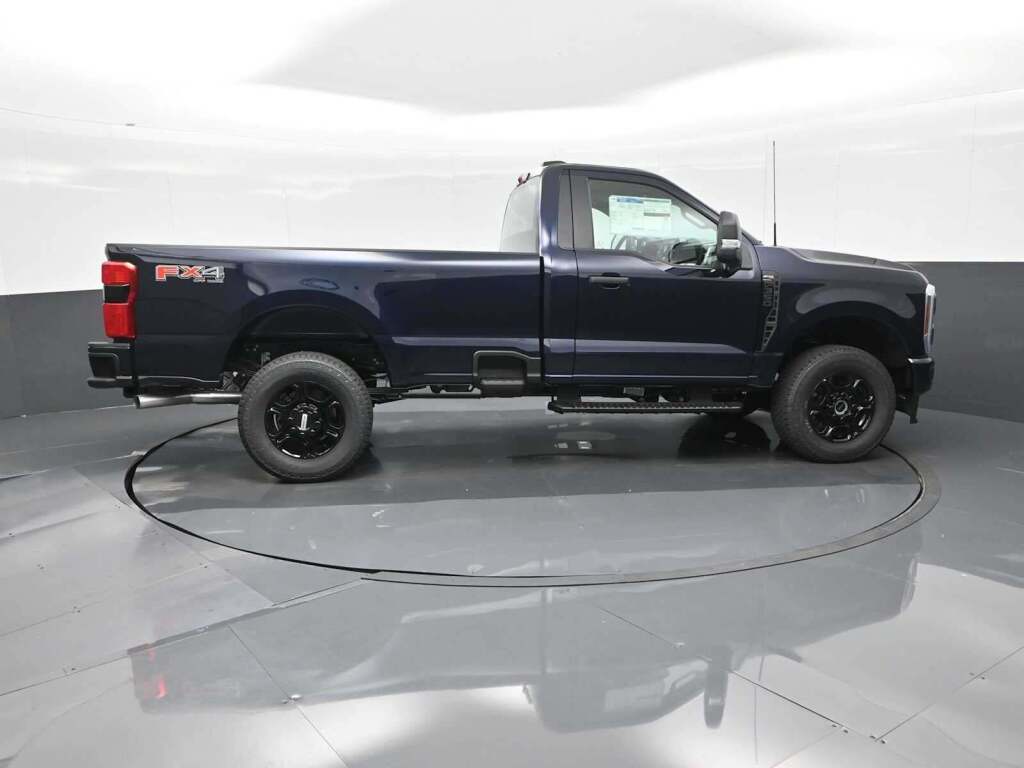 2025 Ford F-350 Super Duty XL