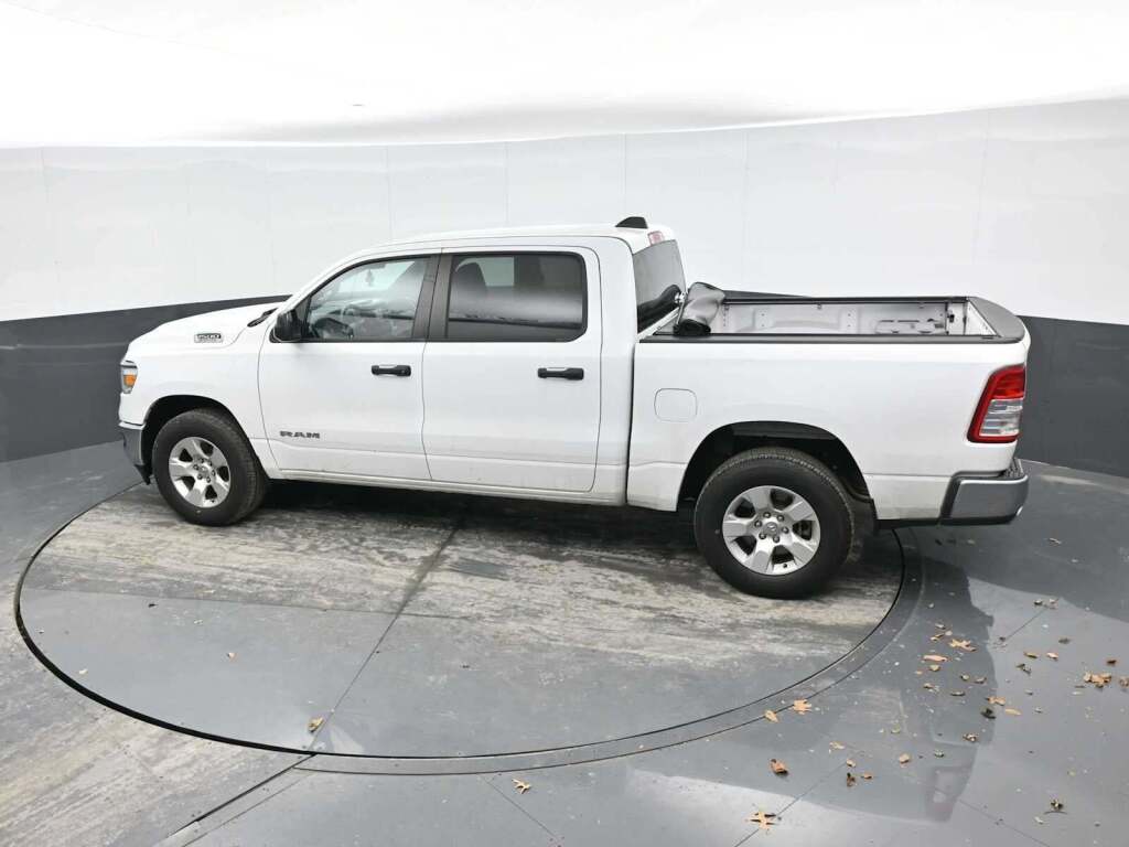 2023 Ram 1500 Big Horn Crew Cab 4x4 5'7" Box