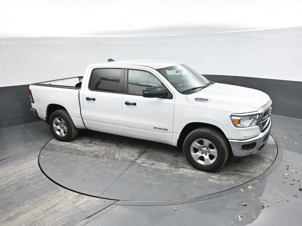 2023 Ram 1500 Big Horn Crew Cab 4x4 5'7" Box